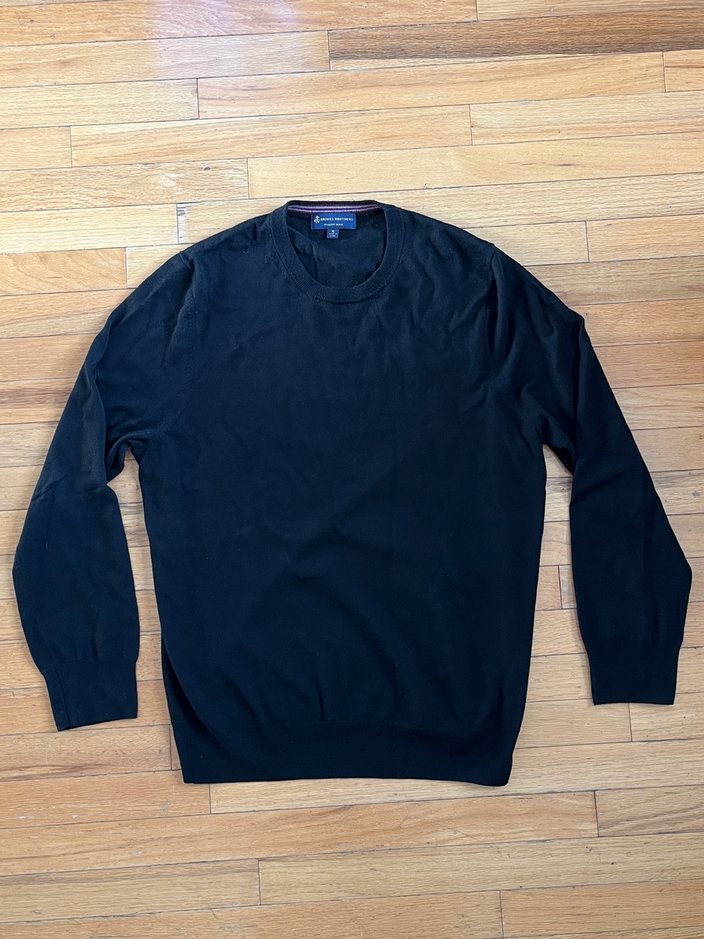 Brooks Brothers Black 100% Merino Wool Italian Yarn Crewneck Sweater Warm Comfy